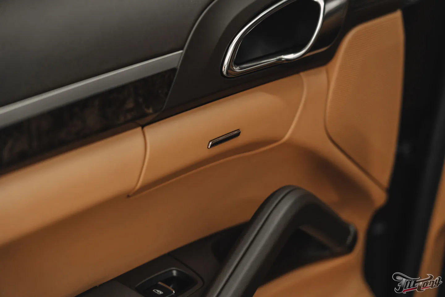 Детейлинг-услуги для Porsche Cayenne. Подготовим автомобиль к сезону?